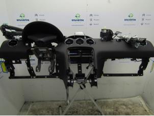 Usagé Set de airbag Peugeot 308 SW (4E/H) 1.6 HDi 16V Prix € 200,00 Règlement à la marge proposé par Snuverink Autodemontage