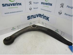 Used Front wishbone, right Peugeot 308 SW (4E/H) 1.6 HDi 16V Price € 35,00 Margin scheme offered by Snuverink Autodemontage