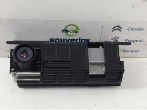 Gebrauchte Kamera Vorderseite Renault Twingo III (AH) 0.9 Energy TCE 90 12V Preis auf Anfrage angeboten von Snuverink Autodemontage