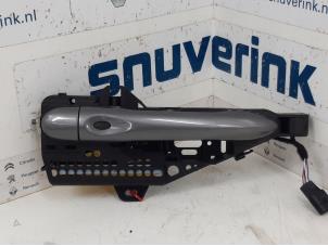 Used Front door handle 4-door, right Renault Clio IV (5R) 1.5 Energy dCi 90 FAP Price € 30,00 Margin scheme offered by Snuverink Autodemontage