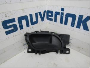 Gebrauchte Türgriff 2-türig rechts Citroen Berlingo 1.6 Hdi 90 Phase 2 Preis auf Anfrage angeboten von Snuverink Autodemontage