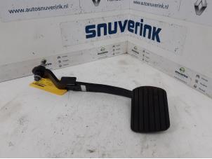 Used Brake pedal Renault Captur (2R) 1.2 TCE 16V EDC Price € 20,00 Margin scheme offered by Snuverink Autodemontage