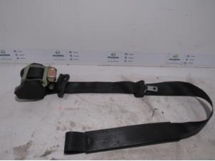 Used Front seatbelt, left Peugeot 206 (2A/C/H/J/S) 1.4 XR,XS,XT,Gentry Price € 37,00 Margin scheme offered by Snuverink Autodemontage