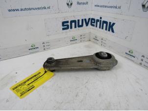 Used Gearbox mount Renault Kangoo Express (FW) 1.5 dCi 110 Price € 30,25 Inclusive VAT offered by Snuverink Autodemontage