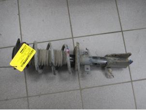 Used Front shock absorber rod, left Renault Kangoo Express (FW) 1.5 dCi 110 Price € 54,45 Inclusive VAT offered by Snuverink Autodemontage