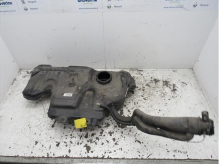 Tank Renault Captur 1.2 TCE 16V EDC 172034842R