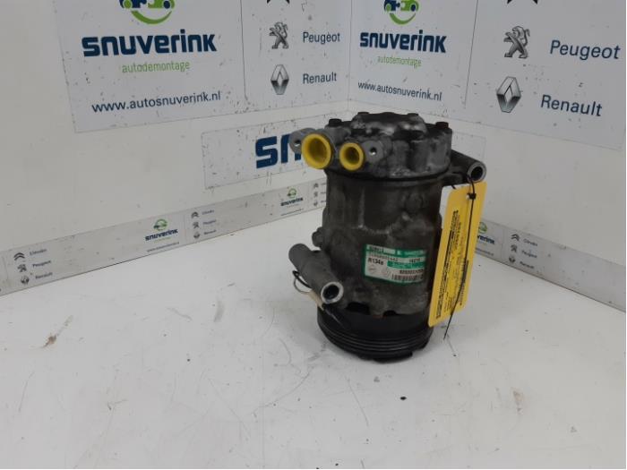 Begagnade Luftkonditioneringspump Renault Twingo (C06) 1.2 16V Pris € 34,47 Marginaltabell erbjuds av Snuverink Autodemontage