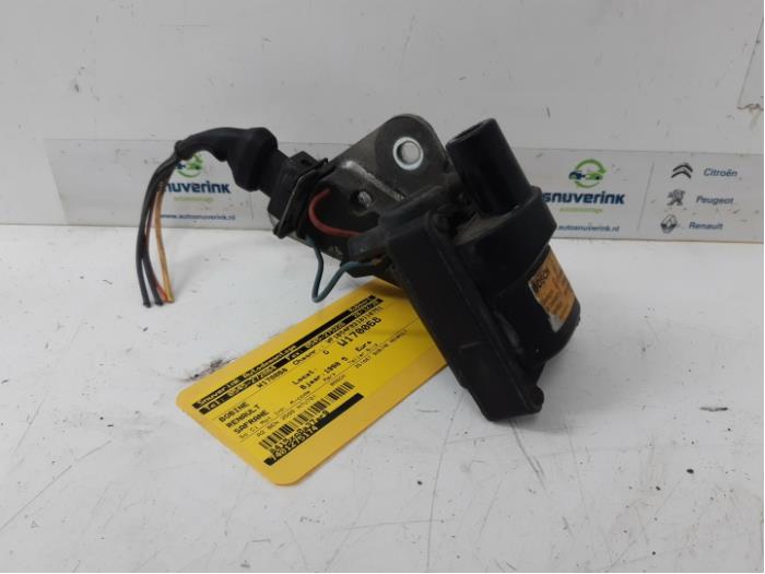 Gebrauchte Zündspule Renault Safrane II 2.5 20V RXE,RXT Preis € 25,00 Margenregelung angeboten von Snuverink Autodemontage