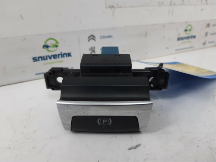 Gebrauchte Handbremse Schalter Peugeot 308 SW (L4/L9/LC/LJ/LR) 2.0 BlueHDi 150 16V Preis € 24,99 Margenregelung angeboten von Snuverink Autodemontage