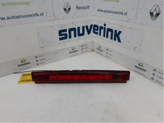 Third brake light from a Renault Clio IV (5R) 0.9 Energy TCE 90 12V 2018