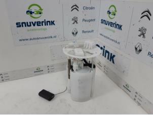 Used Electric fuel pump Renault Twingo III (AH) 0.9 Energy TCE 90 12V Price € 66,55 Inclusive VAT offered by Snuverink Autodemontage