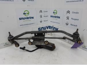 Used Wiper motor + mechanism Fiat Scudo (220Z) 2.0 JTD Price on request offered by Snuverink Autodemontage