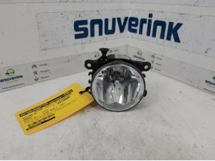Used Fog light, front right Renault Clio IV Estate/Grandtour (7R) 1.5 Energy dCi 90 FAP Price € 20,00 Margin scheme offered by Snuverink Autodemontage