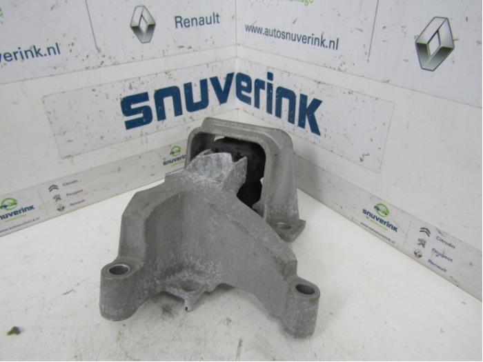 Used Engine mount Renault Twingo II (CN) 1.2 Price € 29,99 Margin scheme offered by Snuverink Autodemontage