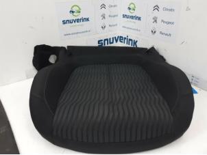 Used Seat cushion, left Peugeot 308 SW (L4/L9/LC/LJ/LR) 1.6 BlueHDi 120 Price € 75,00 Margin scheme offered by Snuverink Autodemontage