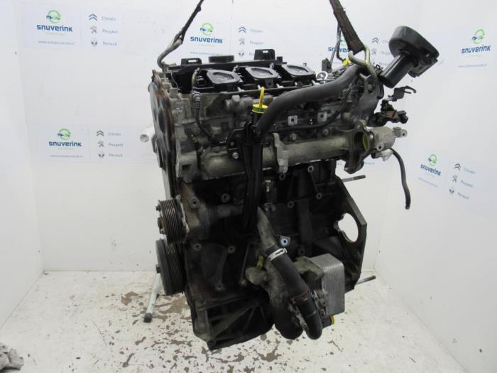 Motor van een Renault Master IV (FV) 2.3 dCi 100 16V FWD 2011