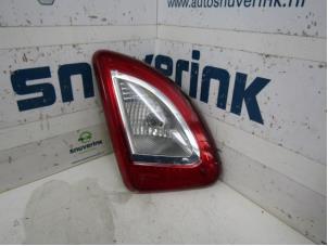 Usagé Feu de recul gauche Renault Twingo II (CN) 1.2 16V Prix € 20,00 Règlement à la marge proposé par Snuverink Autodemontage