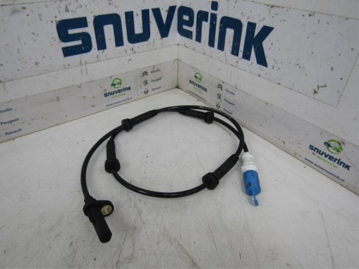 Nuevos Sensor ABS Renault Trafic Precio € 17,52 IVA incluido ofrecido por Snuverink Autodemontage