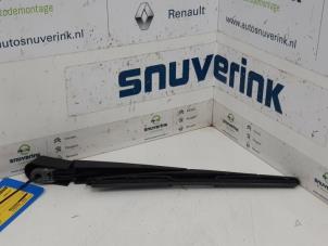 Used Rear wiper arm Peugeot 308 SW (L4/L9/LC/LJ/LR) 1.6 BlueHDi 120 Price € 20,00 Margin scheme offered by Snuverink Autodemontage