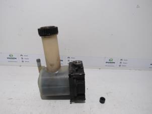 Used Power steering pump Citroen Saxo 1.1i X,SX Price on request offered by Snuverink Autodemontage