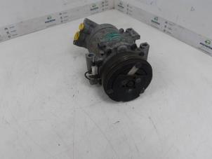 Used Air conditioning pump Renault Twingo (C06) 1.2 16V Price € 30,00 Margin scheme offered by Snuverink Autodemontage