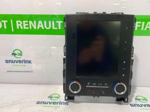 Begagnade Innerdisplay Renault Megane IV Estate (RFBK) 1.3 TCE 115 16V Pris på förfrågan erbjuds av Snuverink Autodemontage