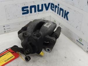 Used Rear brake calliper, left Citroen C4 Berline (NC) 1.2 12V PureTech 130 Price € 75,00 Margin scheme offered by Snuverink Autodemontage