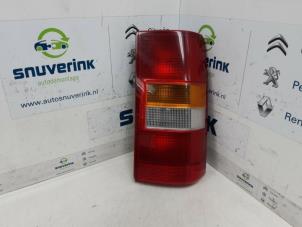Used Taillight, right Peugeot Expert (222/224) 1.9D Price € 54,45 Inclusive VAT offered by Snuverink Autodemontage