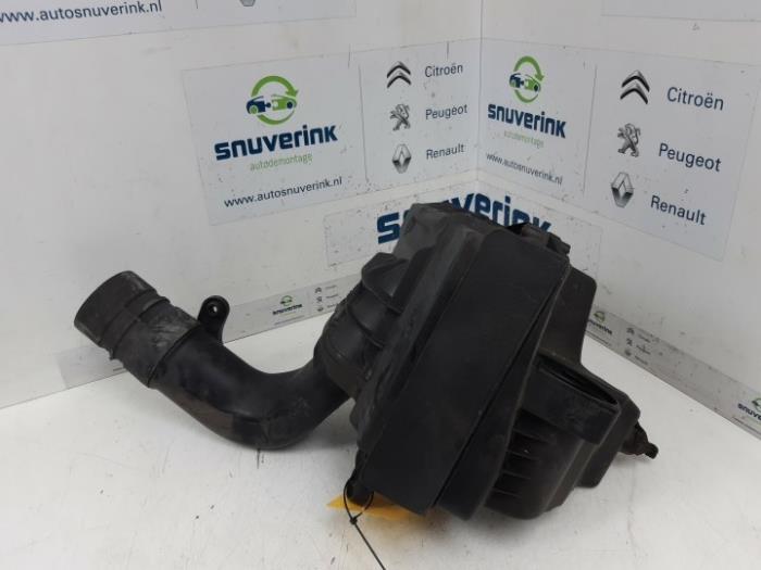 Air box from a Renault Scénic III (JZ) 1.5 dCi 110 2015
