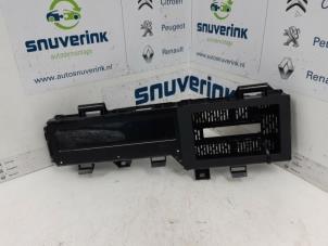 Used Instrument panel Renault Scénic III (JZ) 1.5 dCi 110 Price € 200,00 Margin scheme offered by Snuverink Autodemontage