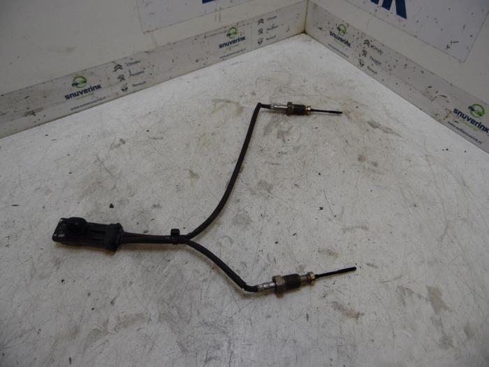 Gebrauchte Auspuff Temperatursensor Peugeot 308 SW (L4/L9/LC/LJ/LR) 1.6 BlueHDi 120 Preis € 75,00 Margenregelung angeboten von Snuverink Autodemontage