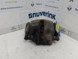 Used Front brake calliper, left Peugeot Expert (G9) 2.0 HDiF 16V 130 Price € 60,50 Inclusive VAT offered by Snuverink Autodemontage