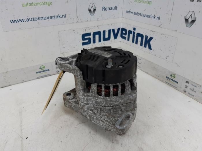 Begagnade Dynamo Renault Twingo (C06) 1.2 Pris € 34,98 Marginaltabell erbjuds av Snuverink Autodemontage