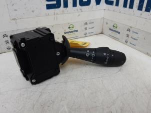 Used Wiper switch Renault Trafic (1FL/2FL/3FL/4FL) 1.6 dCi 125 Twin Turbo Price € 102,85 Inclusive VAT offered by Snuverink Autodemontage