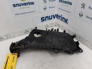 Used Engine protection panel Renault Trafic (1FL/2FL/3FL/4FL) 1.6 dCi 125 Twin Turbo Price € 54,45 Inclusive VAT offered by Snuverink Autodemontage