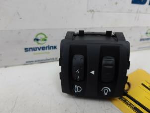 Usagé Gradateur habitacle Renault Twingo II (CN) 1.2 16V Prix € 15,00 Règlement à la marge proposé par Snuverink Autodemontage