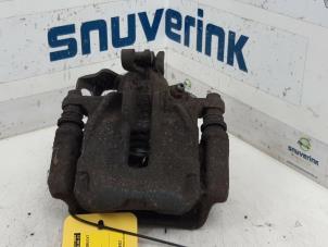 Used Rear brake calliper, right Renault Trafic New (FL) 2.0 dCi 16V 90 Price € 54,45 Inclusive VAT offered by Snuverink Autodemontage