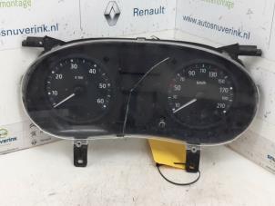 Used Instrument panel Renault Trafic New (FL) 2.0 dCi 16V 90 Price € 54,45 Inclusive VAT offered by Snuverink Autodemontage
