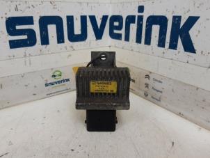 Used Glow plug relay Renault Trafic New (FL) 2.0 dCi 16V 90 Price € 24,20 Inclusive VAT offered by Snuverink Autodemontage