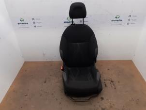 Gebrauchte Sitz links Peugeot 208 I (CA/CC/CK/CL) 1.2 Vti 12V PureTech 82 Preis € 95,00 Margenregelung angeboten von Snuverink Autodemontage