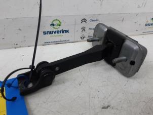 Used Front door stop 4-door, left Peugeot 208 I (CA/CC/CK/CL) 1.2 Vti 12V PureTech 82 Price on request offered by Snuverink Autodemontage