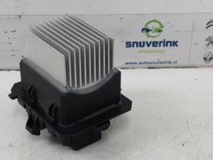 Used Heater resistor Renault Clio IV Estate/Grandtour (7R) 1.5 Energy dCi 90 FAP Price € 36,30 Inclusive VAT offered by Snuverink Autodemontage