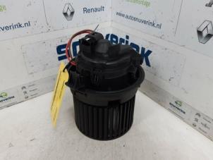 Used Heating and ventilation fan motor Renault Clio IV Estate/Grandtour (7R) 1.5 Energy dCi 90 FAP Price € 36,30 Inclusive VAT offered by Snuverink Autodemontage