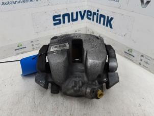 Used Front brake calliper, right Peugeot 3008 II (M4/MC/MJ/MR) 1.2 12V e-THP PureTech 130 Price € 49,00 Margin scheme offered by Snuverink Autodemontage