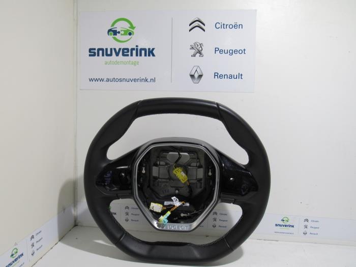 Steering wheel from a Peugeot 3008 II (M4/MC/MJ/MR) 1.2 12V e-THP PureTech 130 2020