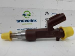 Used Injector (petrol injection) Peugeot 108 1.0 12V VVT-i Price € 50,00 Margin scheme offered by Snuverink Autodemontage
