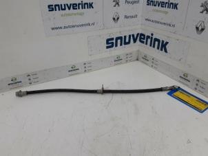 Used Front brake hose Peugeot 108 1.0 12V VVT-i Price € 15,00 Margin scheme offered by Snuverink Autodemontage