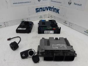 Używane Komputer sterowania silnika Citroen DS3 (SA) 1.6 e-HDi Cena € 300,00 Procedura marży oferowane przez Snuverink Autodemontage