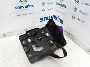 Used Battery box Fiat 500 (312) 1.2 69 Price € 25,00 Margin scheme offered by Snuverink Autodemontage