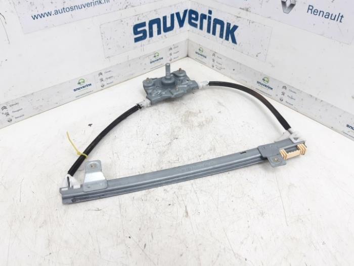 Door manual window regulator